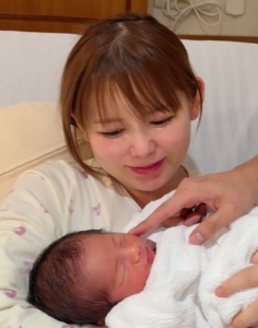 中川翔子の旦那の画像